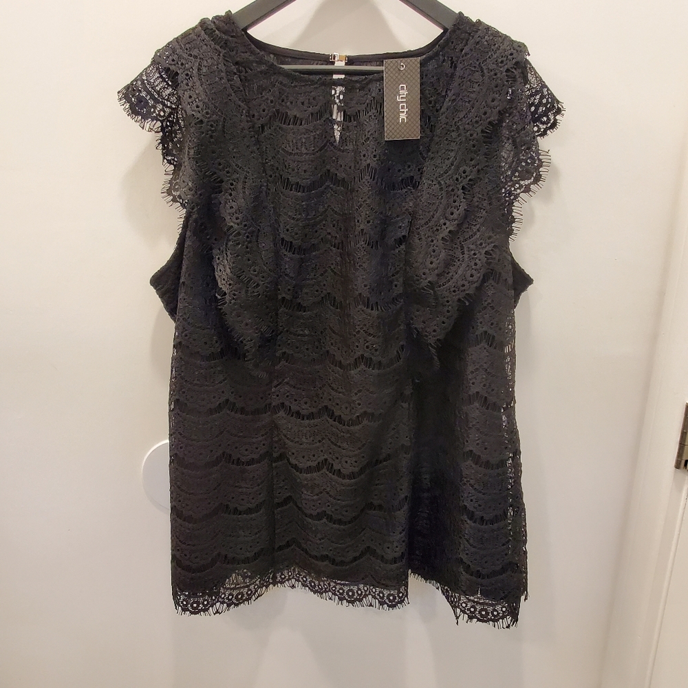 NWT CITY CHIC LACE VICTORIAN TOP